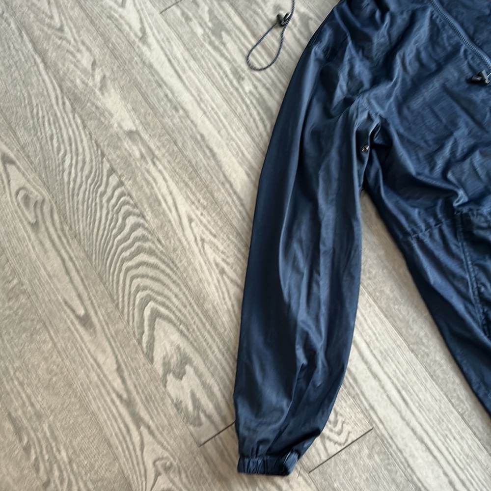 Beautiful light jacket by Topman⚽️⚽️⚽️ - Picture 4 of 12